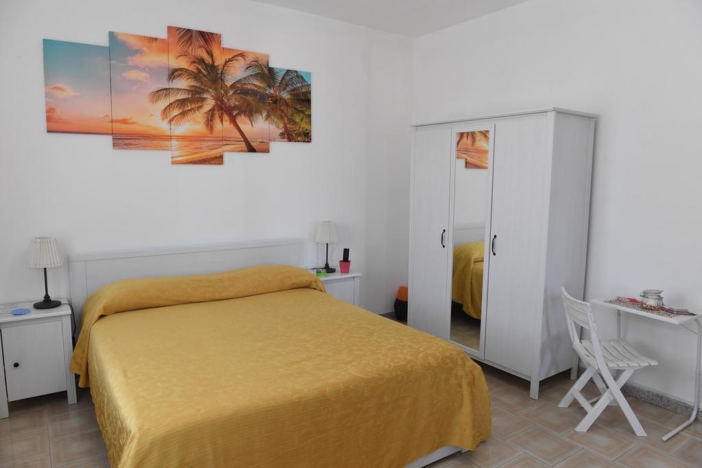 B&B Il Canto Del Mare Pulsano Buitenkant foto
